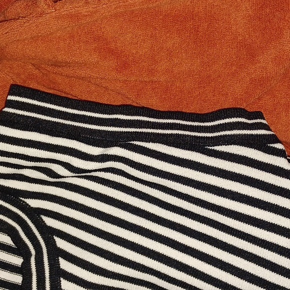 Sleeveless tank - Picture 2 of 3